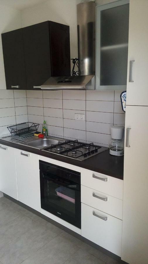 Apartmani Dana Sukošan Exterior foto