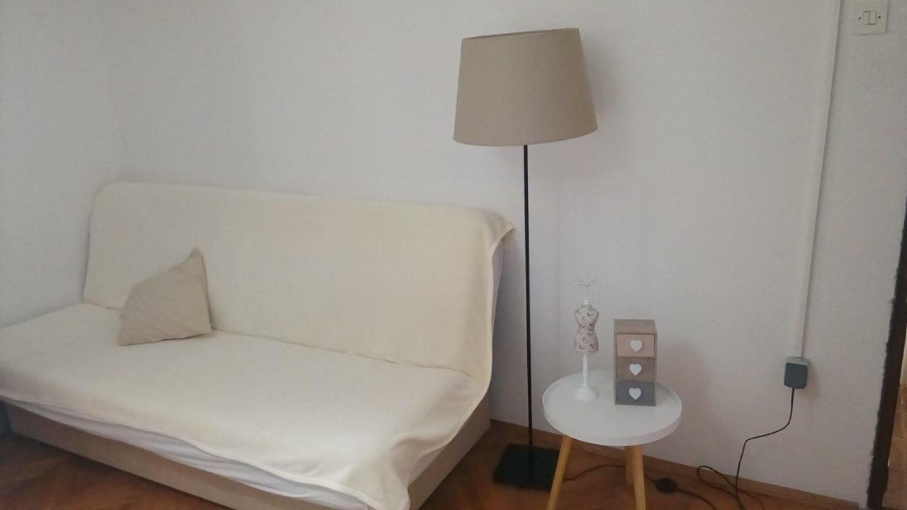 Apartmani Dana Sukošan Exterior foto