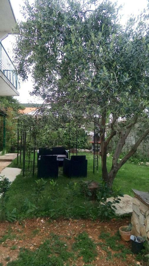Apartmani Dana Sukošan Exterior foto